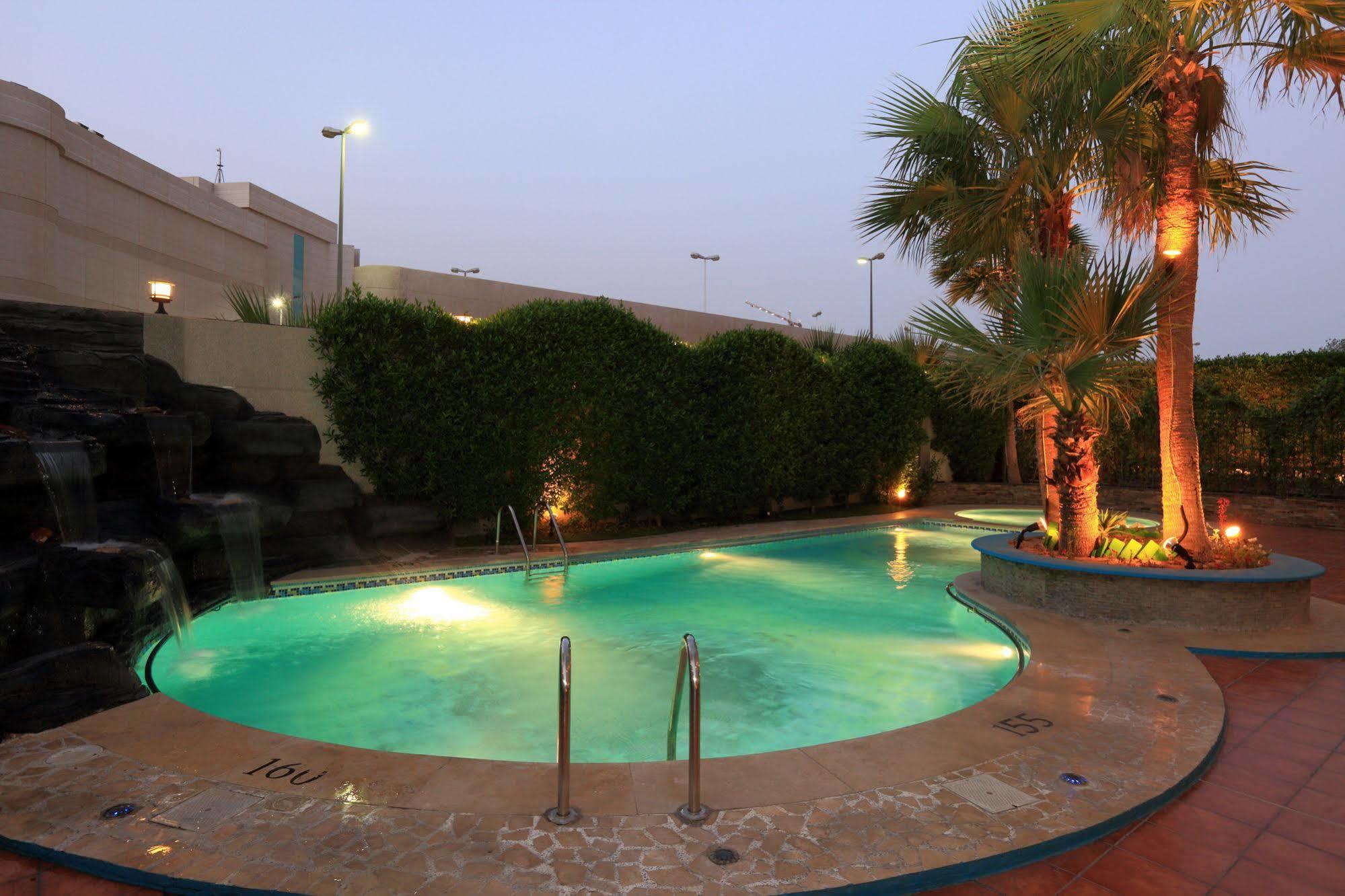 Boudl Al Shatea Dammam Exterior photo